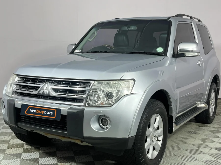 Used 2009 Mitsubishi Pajero 3-door 3.8 GLS - WeBuyCars Brackenfell Cape Town Used 2009 Mitsubishi Pajero 3-door 3.8 GLS - WeBuyCars Brackenfell Cape Town
