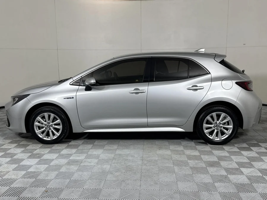 Used 2024 Toyota Corolla hatch 1.8 Hybrid XS - WeBuyCars JHB South Used 2024 Toyota Corolla hatch 1.8 Hybrid XS - WeBuyCars JHB South