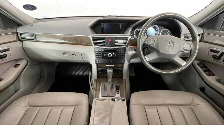 Used 2010 Mercedes-Benz E-Class E200CGI Avantgarde - WeBuyCars JHB South