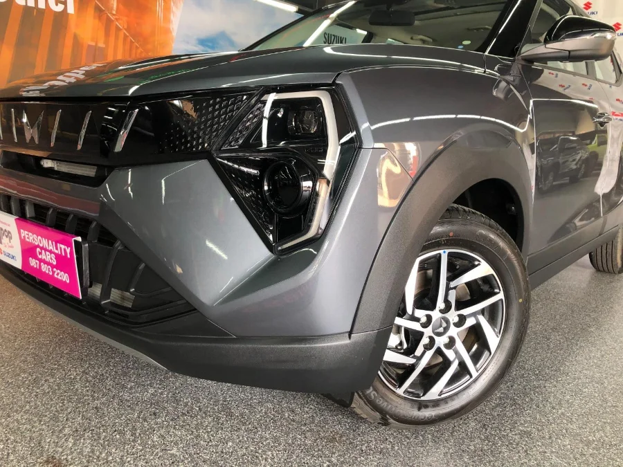 Used 2025 Mahindra XUV 3XO 1.2T AX5 manual - Suzuki Bassonia Used 2025 Mahindra XUV 3XO 1.2T AX5 manual - Suzuki Bassonia