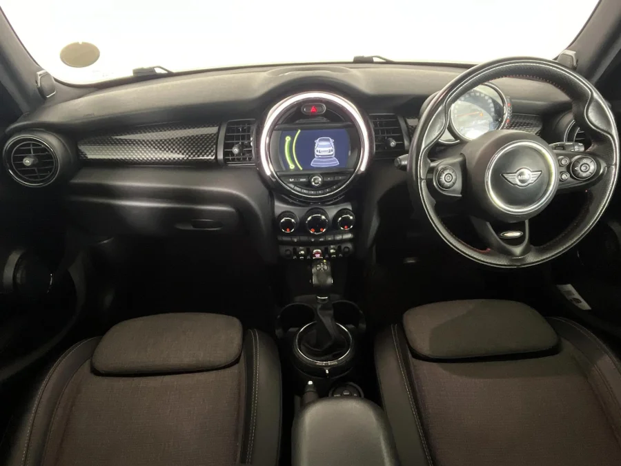 Used 2018 MINI Hatch Cooper S Hatch 5-door Seven 7 auto - WeBuyCars The Dome