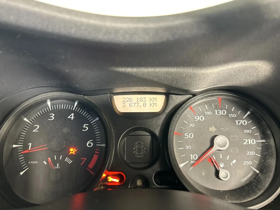 Used 2007 Renault Megane Mégane 1.6 Shake It! 3-door - WeBuyCars Richmond