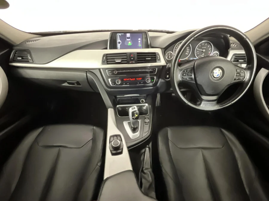 Used 2013 BMW 3 Series 320i sports-auto - WeBuyCars JHB South