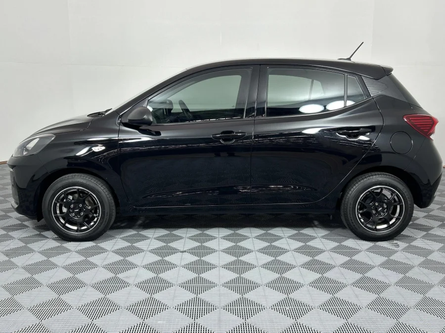 Used 2025 Hyundai Grand i10 1.2 Premium hatch - WeBuyCars Richmond