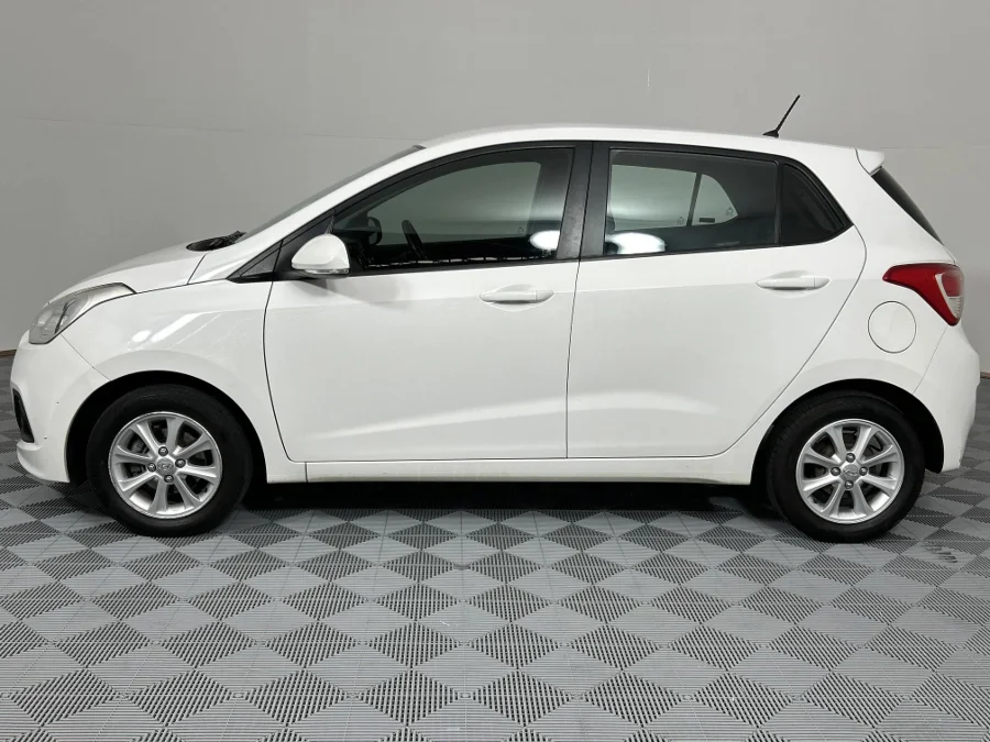 Used 2015 Hyundai Grand i10 1.25 Fluid - WeBuyCars Richmond Used 2015 Hyundai Grand i10 1.25 Fluid - WeBuyCars Richmond