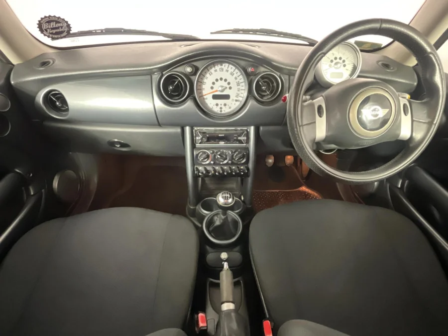 Used 2006 MINI Hatch Cooper - WeBuyCars Brackenfell Cape Town Used 2006 MINI Hatch Cooper - WeBuyCars Brackenfell Cape Town