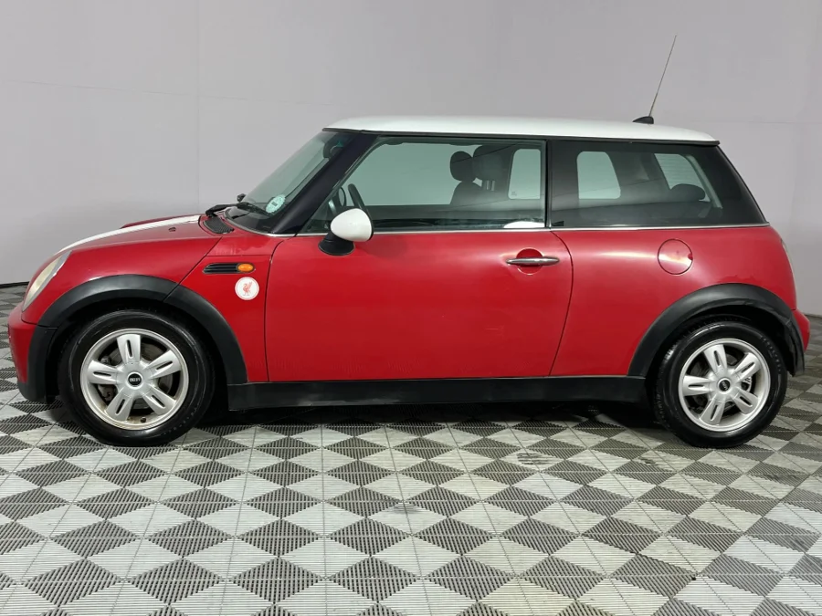 Used 2006 MINI Hatch Cooper - WeBuyCars Brackenfell Cape Town Used 2006 MINI Hatch Cooper - WeBuyCars Brackenfell Cape Town
