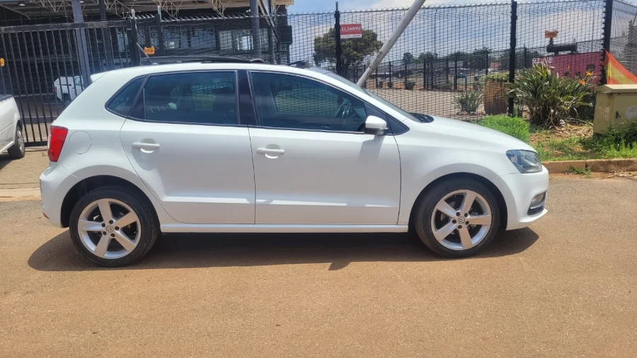 Used 2017 Volkswagen Polo hatch 1.2TSI Highline - Victory Pre-Owned Vehicles