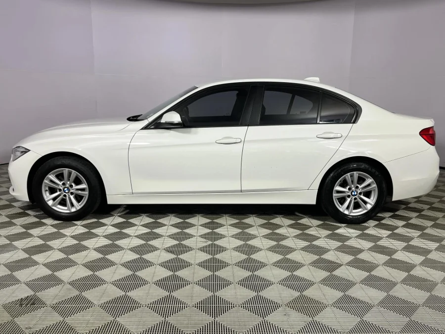 Used 2018 BMW 3 Series 320i sports-auto - WeBuyCars Durban Used 2018 BMW 3 Series 320i sports-auto - WeBuyCars Durban