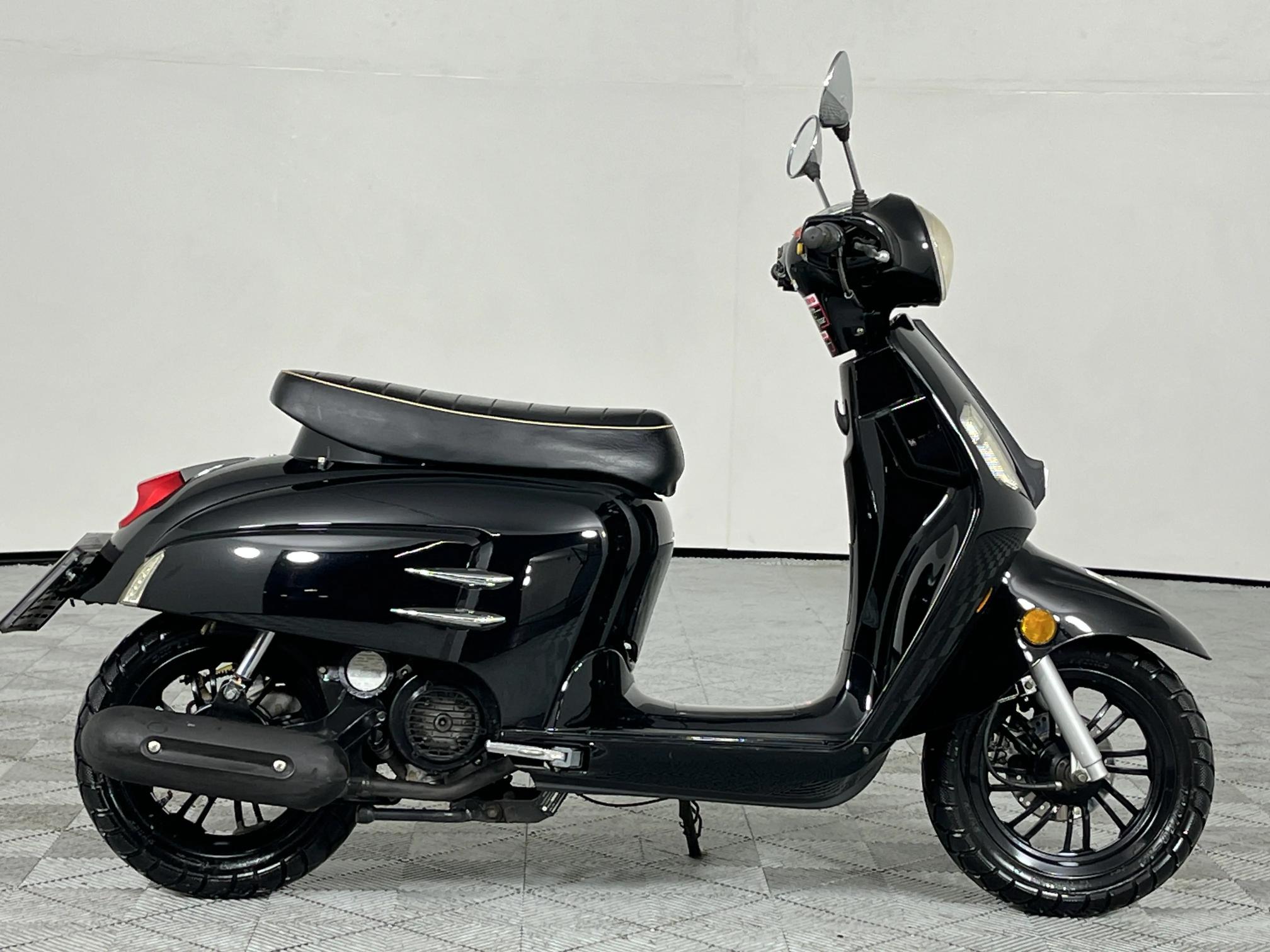 Used 2016 Gomoto Gom