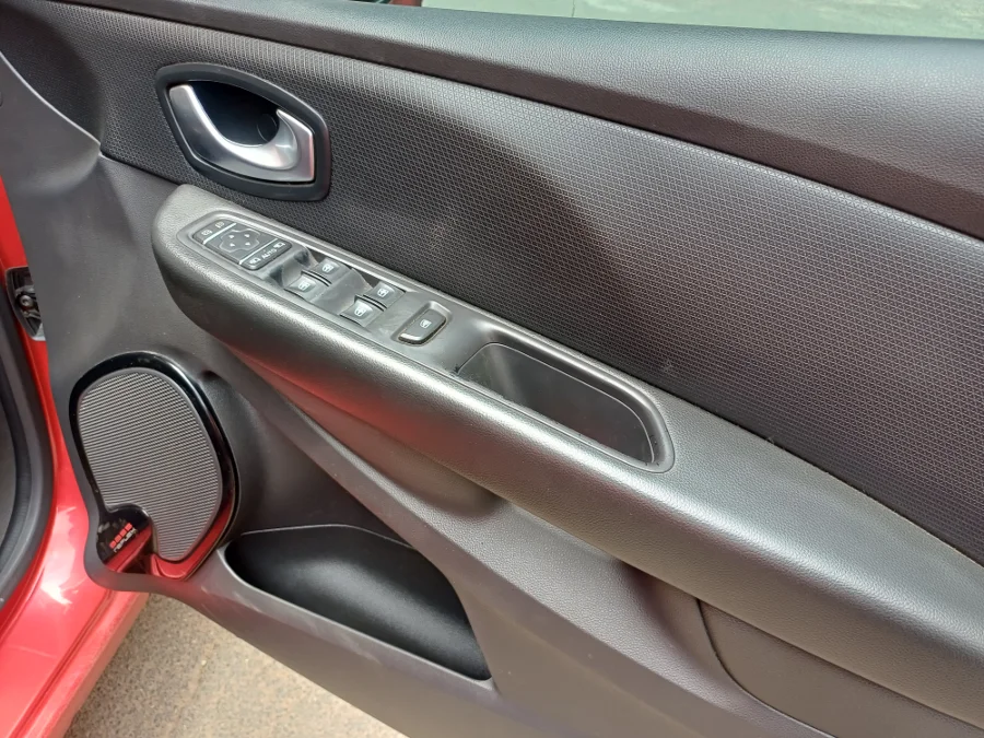 Used 2019 Renault Clio 1.0 Turbo Intens - Ellas Auto Used 2019 Renault Clio 1.0 Turbo Intens - Ellas Auto