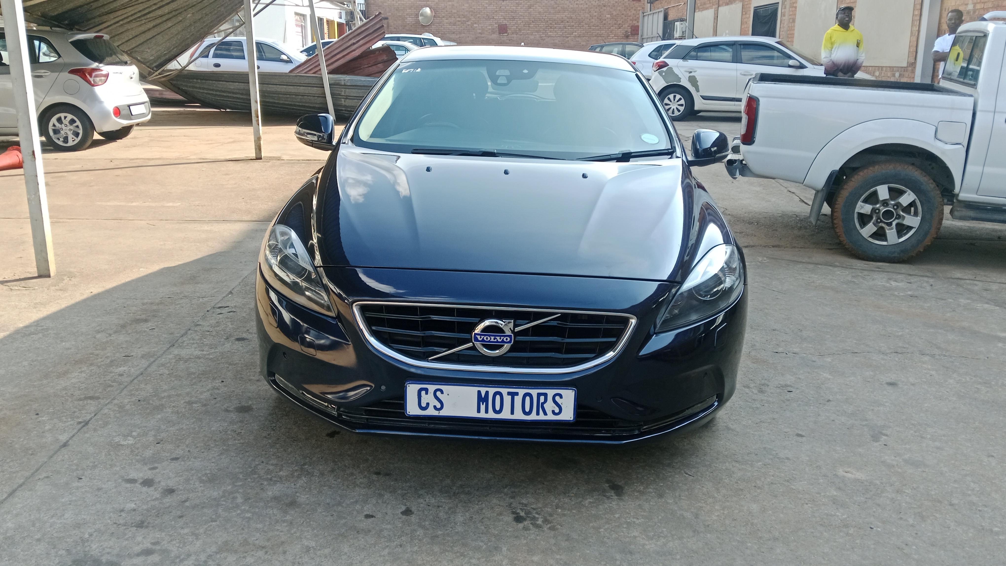 Used 2016 Volvo V40 T5 Elite