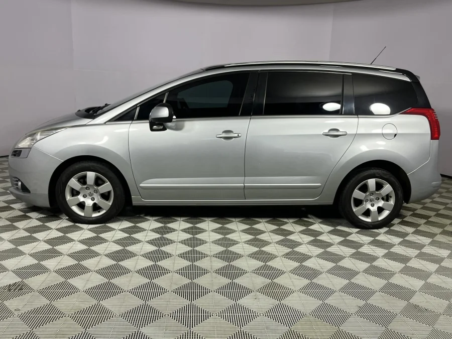 Used 2012 Peugeot 5008 1.6T Allure - WeBuyCars Durban Used 2012 Peugeot 5008 1.6T Allure - WeBuyCars Durban