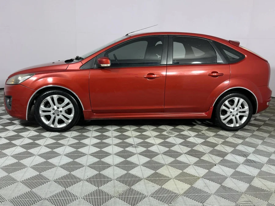 Used 2010 Ford Focus 1.8 5-door Si - WeBuyCars Brackenfell Cape Town Used 2010 Ford Focus 1.8 5-door Si - WeBuyCars Brackenfell Cape Town