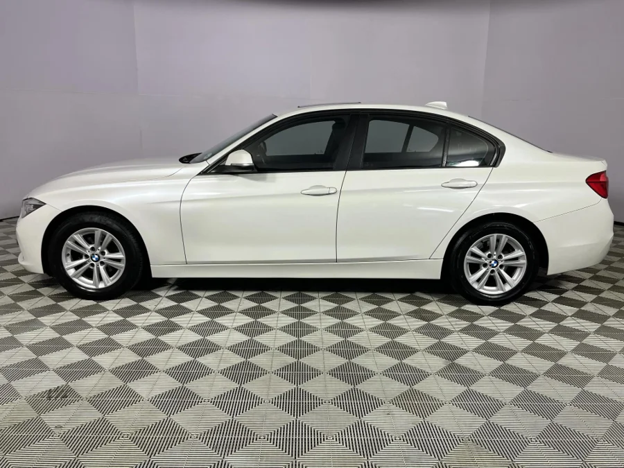 Used 2016 BMW 3 Series 318i auto - WeBuyCars Durban
