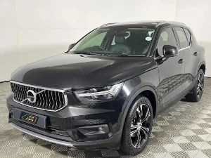 Used 2021 Volvo XC40 T3 Inscription