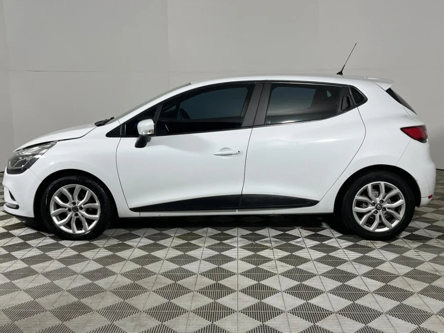 Used 2018 Renault Clio 88kW turbo Expression auto - WeBuyCars Germiston Used 2018 Renault Clio 88kW turbo Expression auto - WeBuyCars Germiston