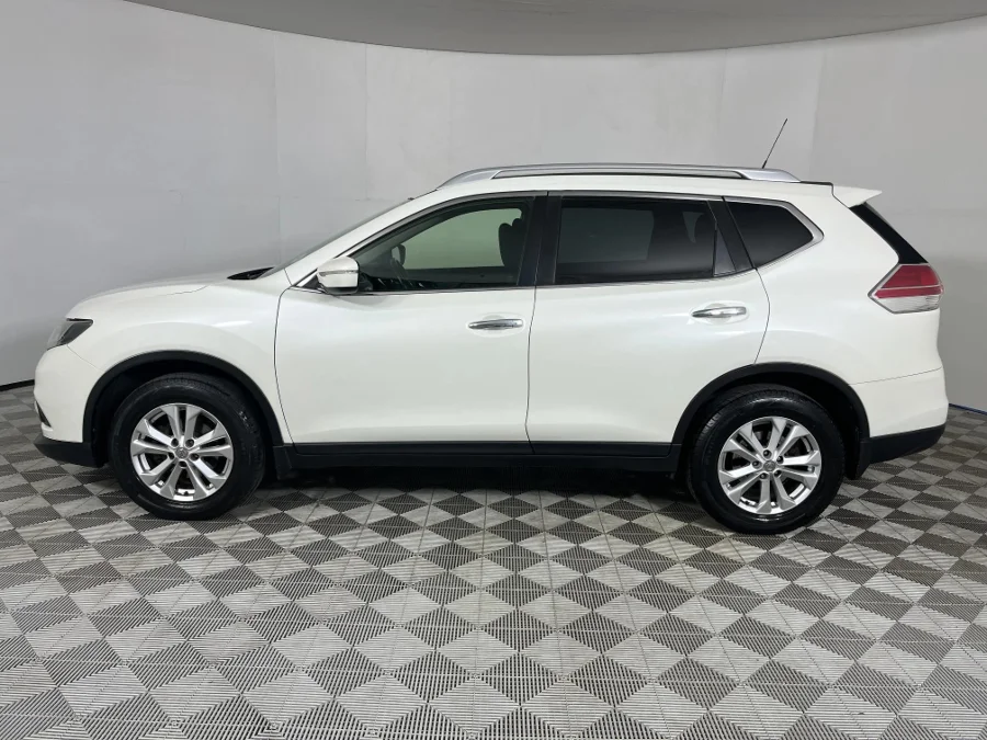 Used 2017 Nissan X-Trail 2.5 4x4 SE - WeBuyCars George