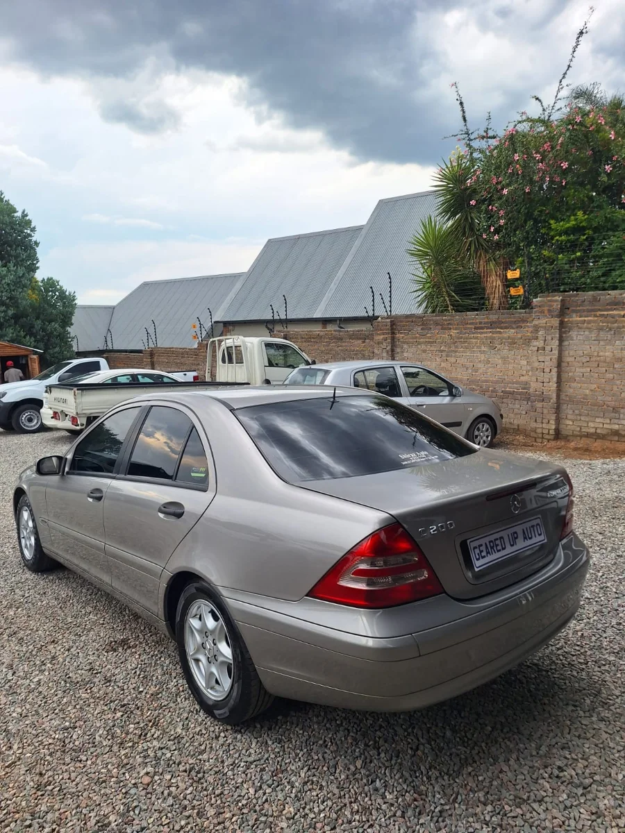 Used 2005 Mercedes-Benz C-Class C200 Classic - Geared Up Auto Used 2005 Mercedes-Benz C-Class C200 Classic - Geared Up Auto