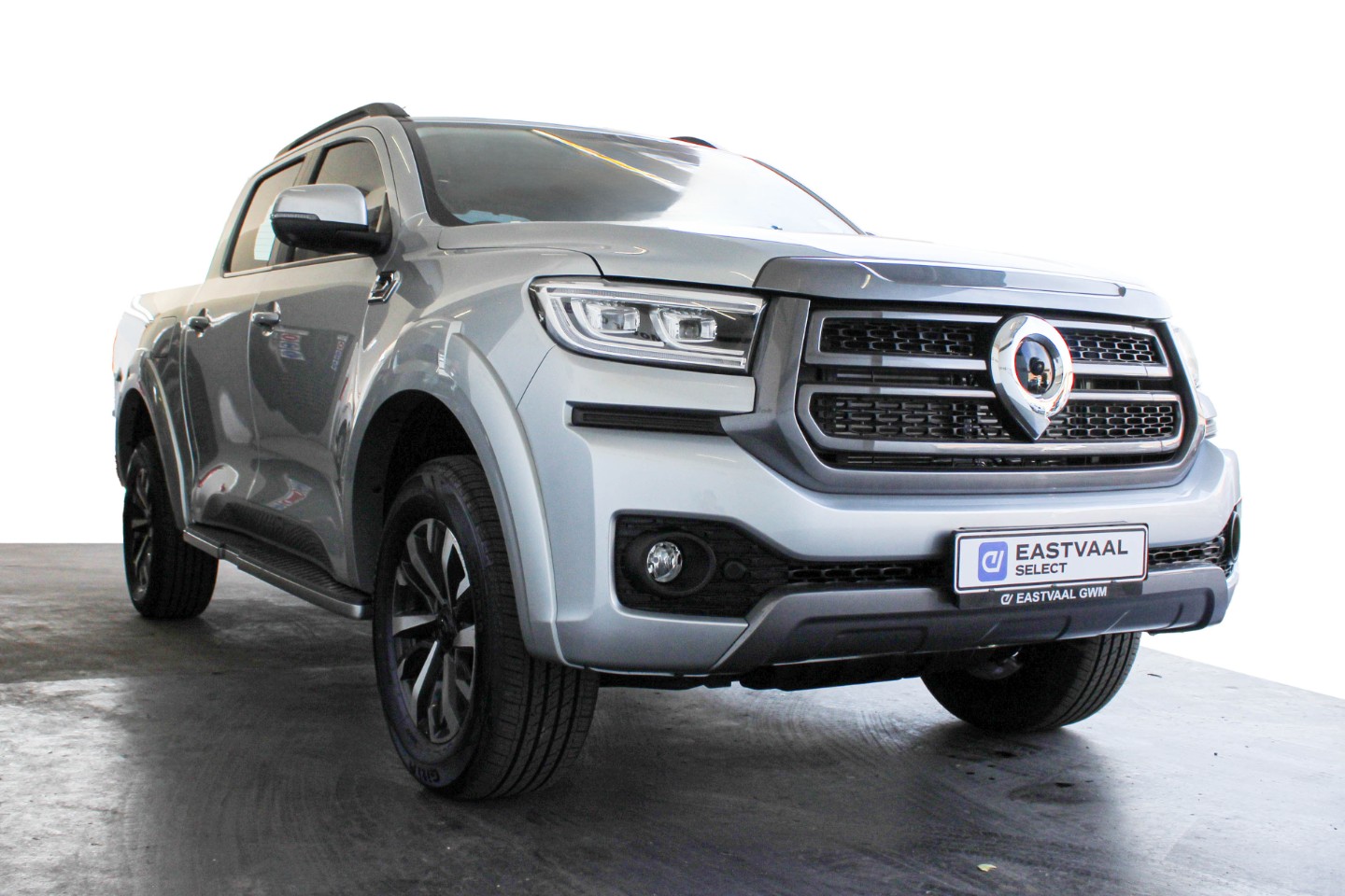 New 2025 GWM P300 2.4T double cab LT 4x4