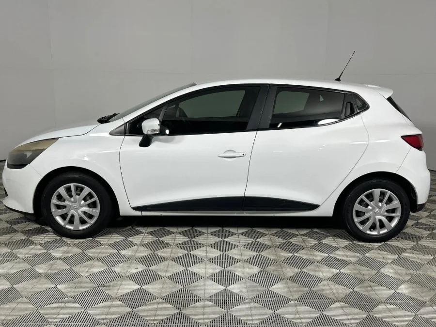 Used 2013 Renault Clio 55kW Authentique - WeBuyCars Richmond Used 2013 Renault Clio 55kW Authentique - WeBuyCars Richmond