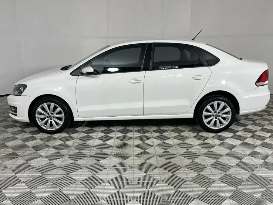 Used 2017 Volkswagen Polo sedan 1.6 Comfortline - WeBuyCars George