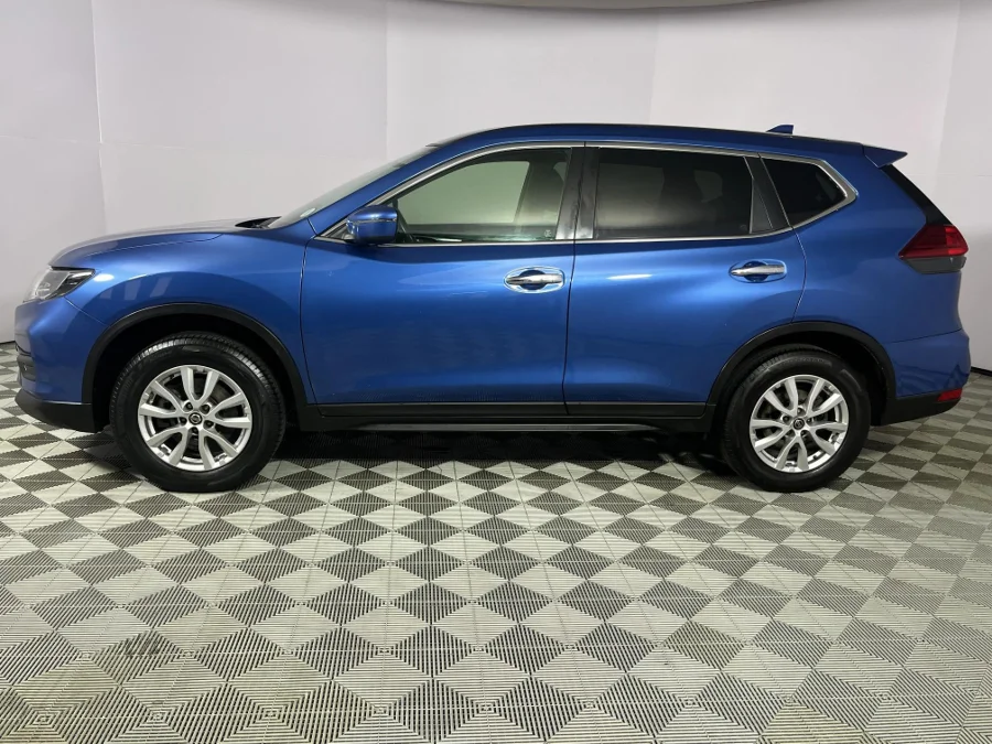 Used 2022 Nissan X-Trail 2.0 Visia - WeBuyCars Durban