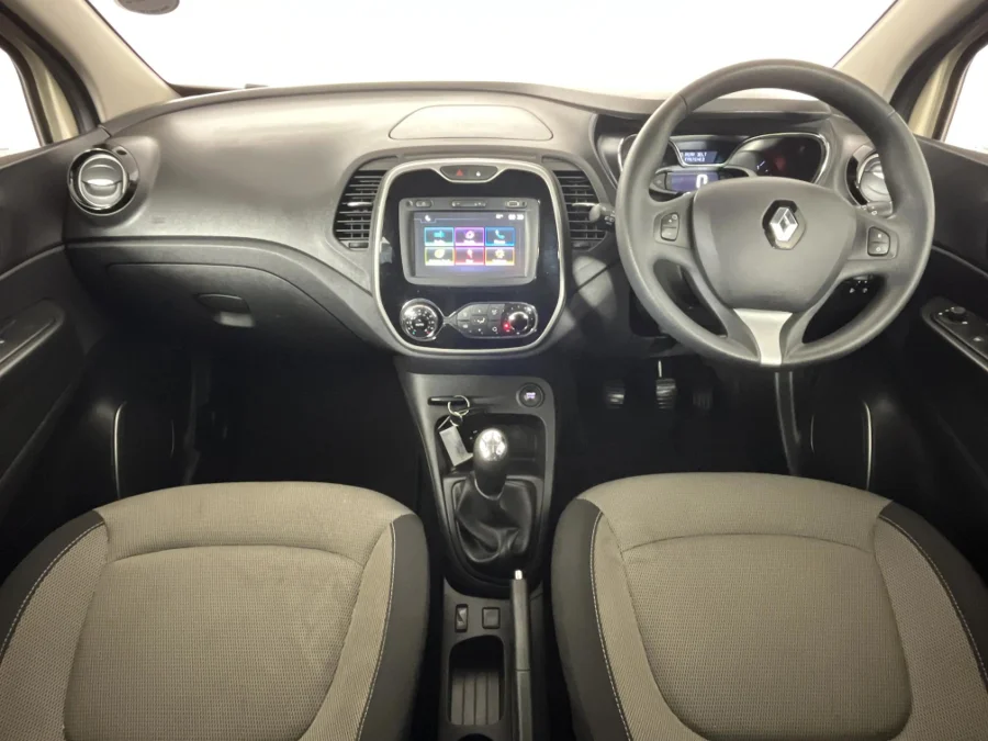 Used 2017 Renault Captur 66kW turbo Expression - WeBuyCars The Dome