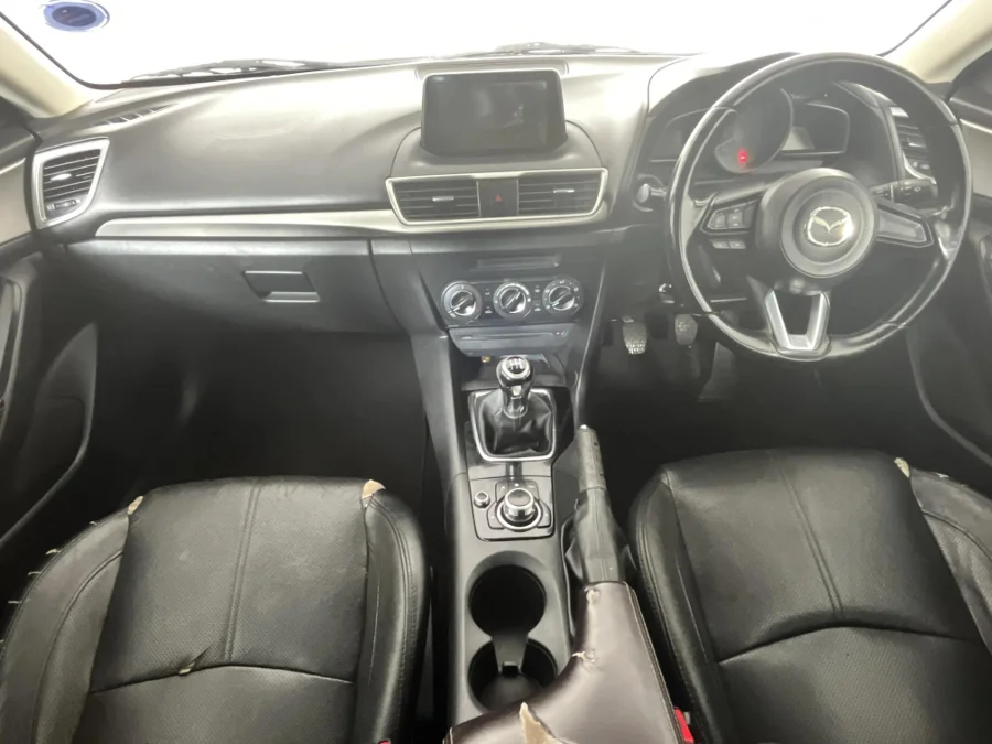 Used 2016 Mazda Mazda3 hatch 1.6 Dynamic - WeBuyCars Montana