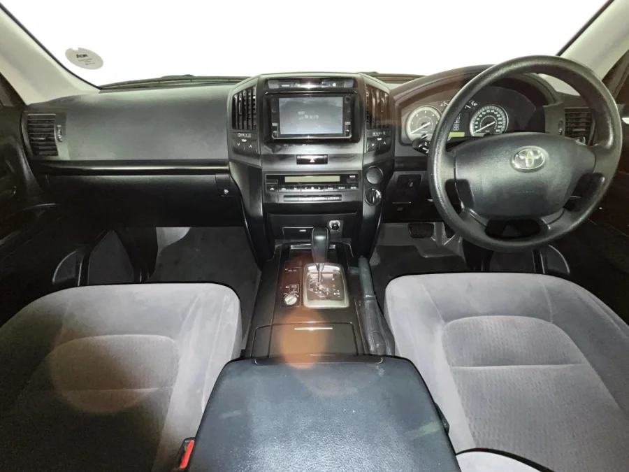 Used 2018 Toyota Land Cruiser 200 4.5D-4D V8 GX-R - WeBuyCars Brackenfell Cape Town