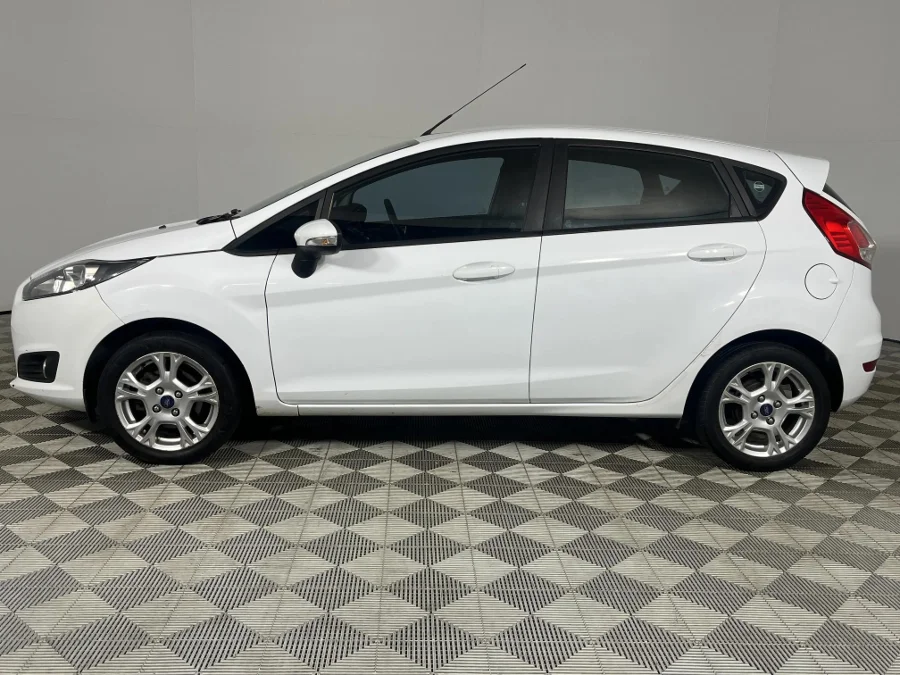 Used 2018 Ford Fiesta 5-door 1.5TDCi Trend - WeBuyCars Richmond Used 2018 Ford Fiesta 5-door 1.5TDCi Trend - WeBuyCars Richmond