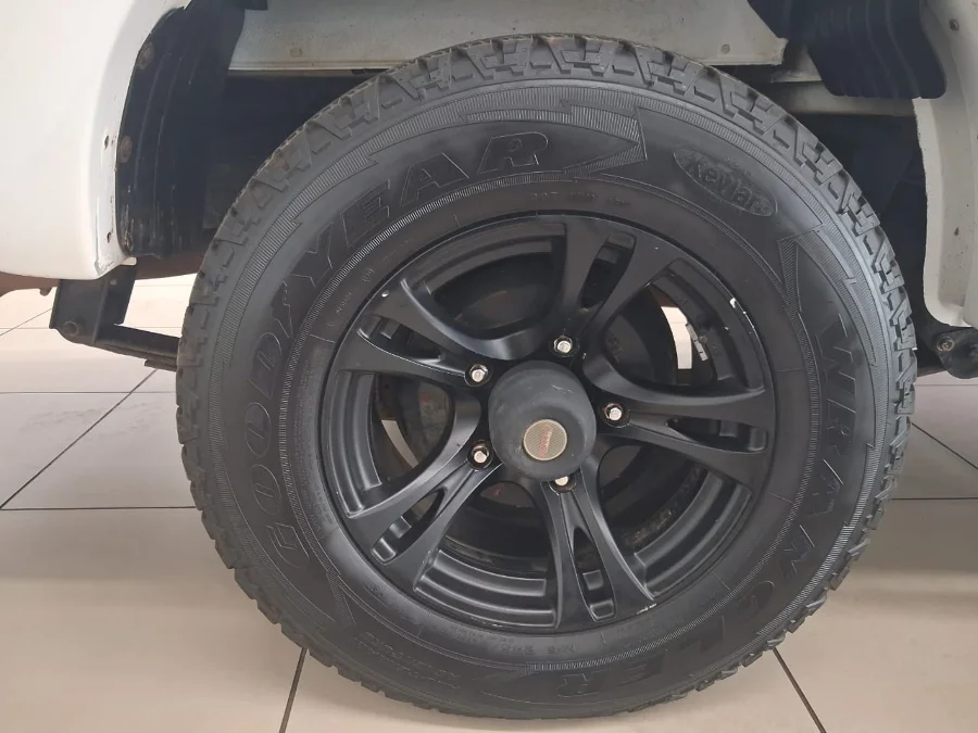 Used 2022 Mahindra Pik Up 2.2CRDe double cab 4x4 S6 manual - BB Mount Fuji