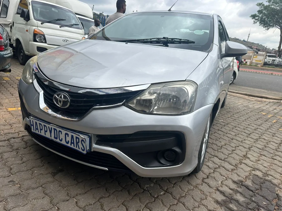 Used 2022 Toyota Etios hatch 1.5 Sprint - Happy DC Motors
