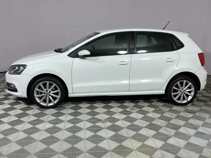 Used 2015 Volkswagen Polo hatch 1.2TSI Highline auto - WeBuyCars Lansdowne Used 2015 Volkswagen Polo hatch 1.2TSI Highline auto - WeBuyCars Lansdowne
