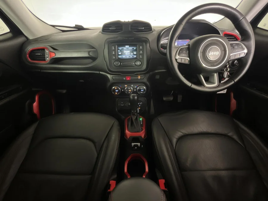 Used 2018 Jeep Renegade 2.4L 4x4 Trailhawk - WeBuyCars Riverhorse