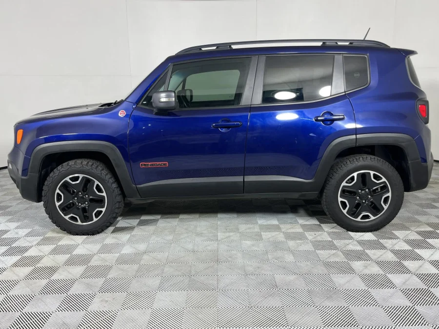 Used 2018 Jeep Renegade 2.4L 4x4 Trailhawk - WeBuyCars Riverhorse