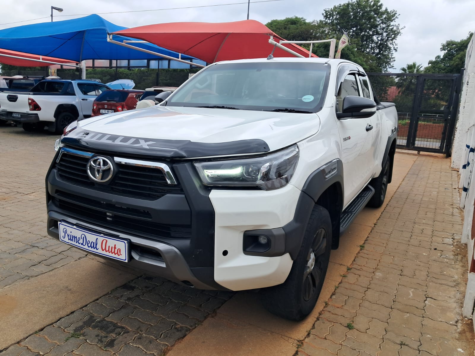 Used 2018 Toyota Hilux 2.4GD-6 Xtra cab Raider manual