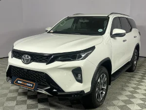 Used 2023 Toyota Fortuner 2.4GD-6 auto Used 2023 Toyota Fortuner 2.4GD-6 auto