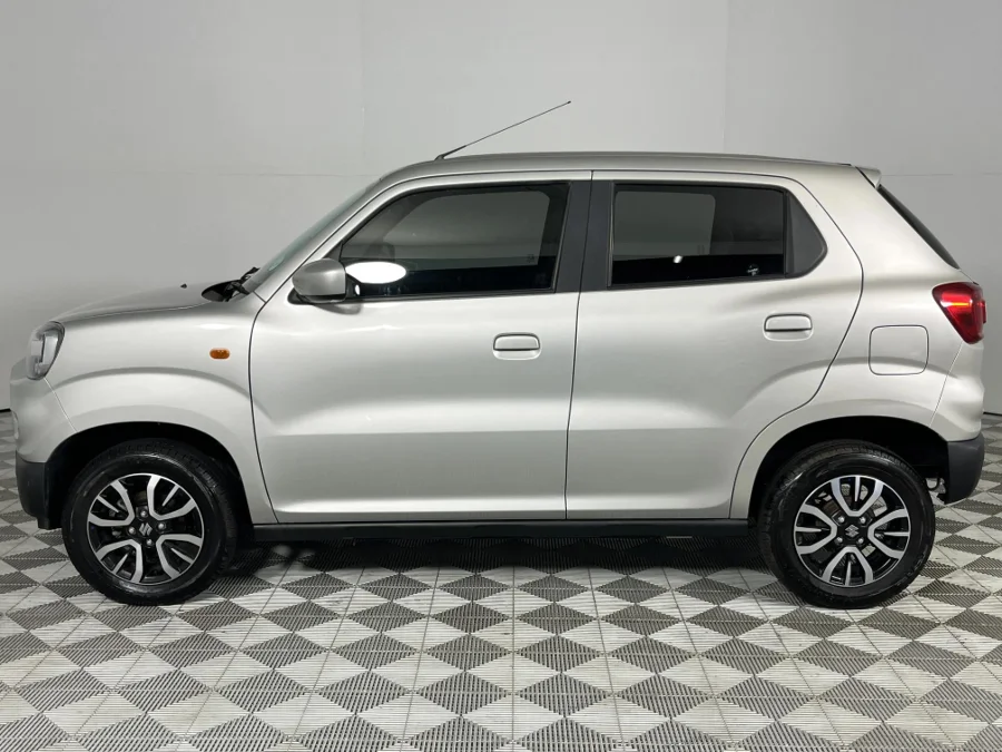 Used 2024 Suzuki S-Presso 1.0 GL auto - WeBuyCars Lansdowne Used 2024 Suzuki S-Presso 1.0 GL auto - WeBuyCars Lansdowne