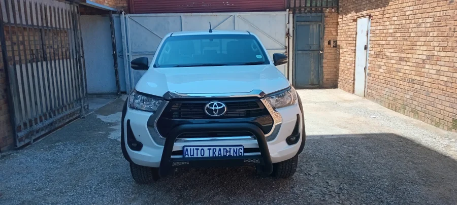 Used 2020 Toyota Hilux 2.4GD-6 double cab SR - Auto Trading