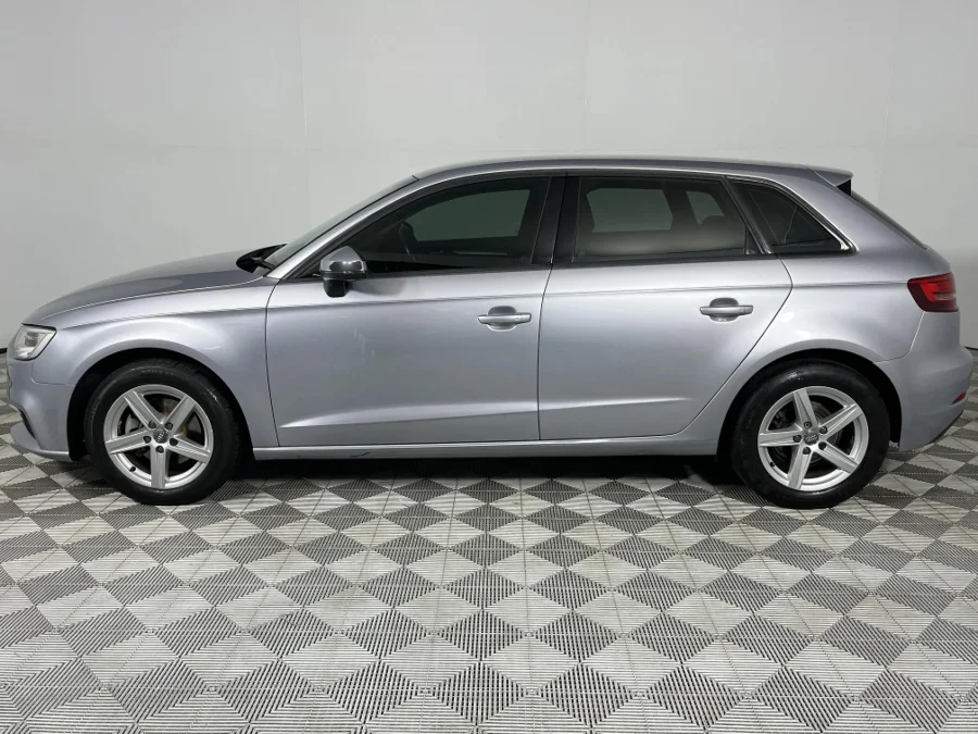 Used 2018 Audi A3 Sportback 30TFSI S line - WeBuyCars Lansdowne