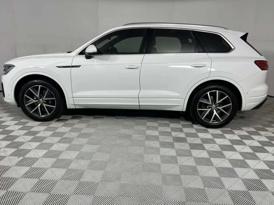 Used 2018 Volkswagen Touareg V6 TDI Executive R-Line - WeBuyCars JHB South