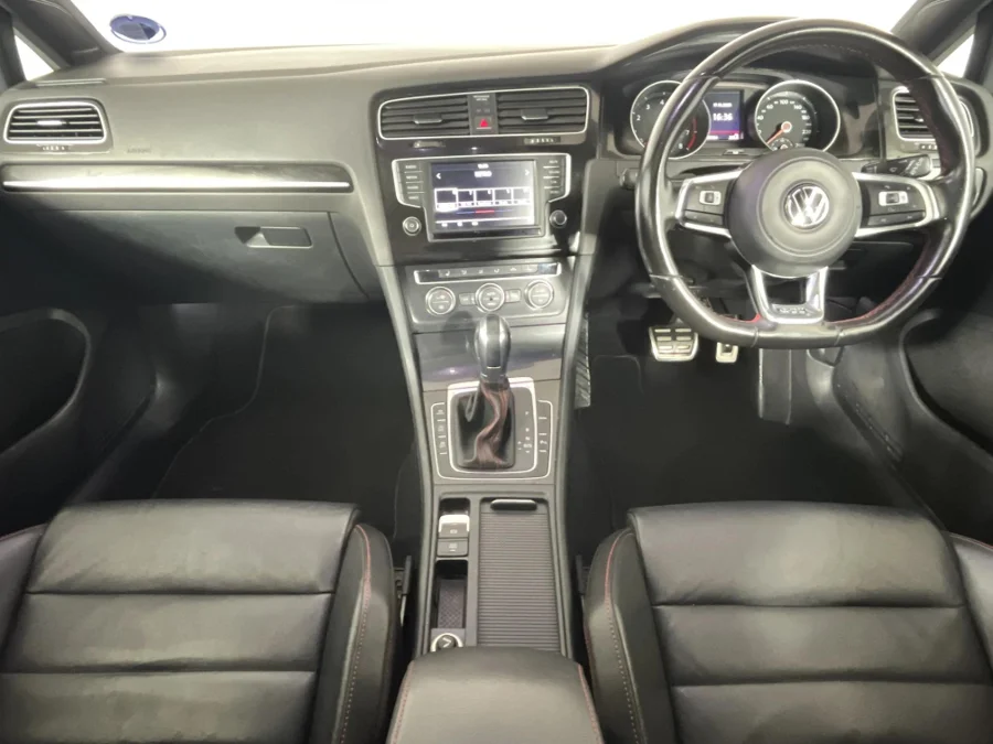 Used 2017 Volkswagen Golf GTI - WeBuyCars Lansdowne