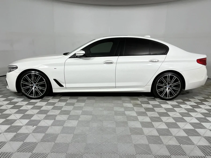 Used 2017 BMW 5 Series 520d M Sport - WeBuyCars Silverlakes Used 2017 BMW 5 Series 520d M Sport - WeBuyCars Silverlakes
