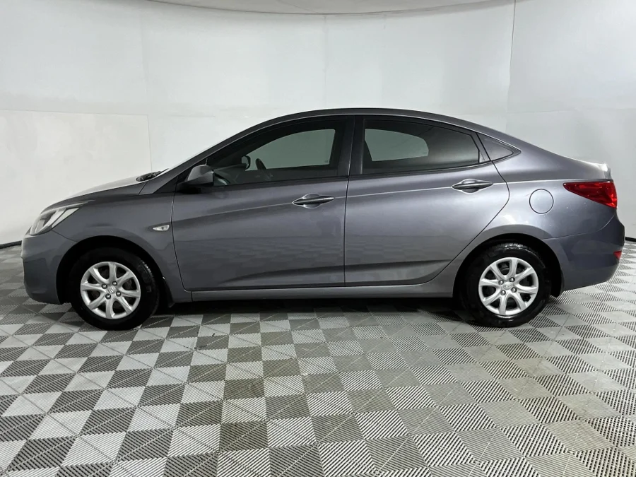 Used 2014 Hyundai Accent sedan 1.6 Motion - WeBuyCars Silverlakes Used 2014 Hyundai Accent sedan 1.6 Motion - WeBuyCars Silverlakes