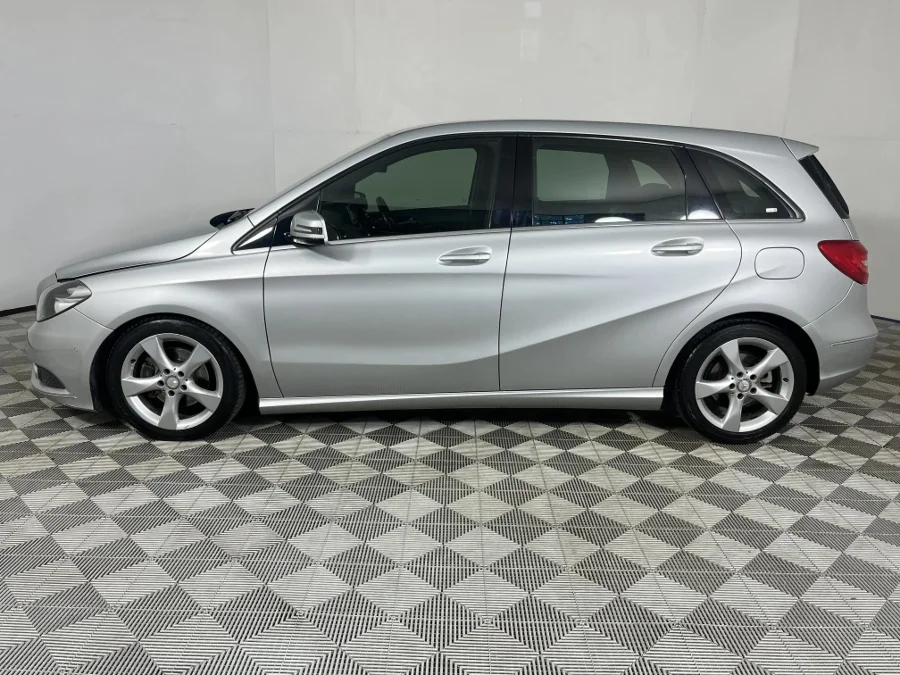 Used 2012 Mercedes-Benz B-Class B180 auto - WeBuyCars George