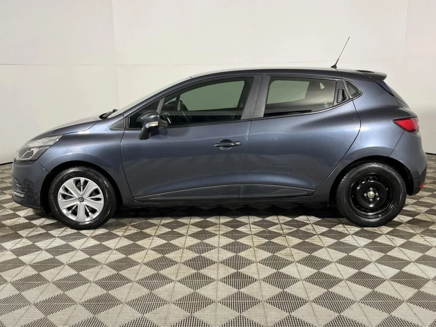 Used 2017 Renault Clio 66kW turbo Authentique - WeBuyCars Germiston Used 2017 Renault Clio 66kW turbo Authentique - WeBuyCars Germiston