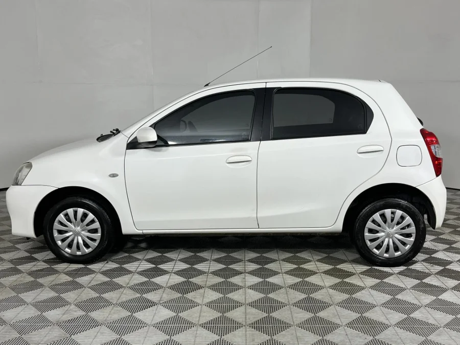 Used 2016 Toyota Etios hatch 1.5 Xi - WeBuyCars George Used 2016 Toyota Etios hatch 1.5 Xi - WeBuyCars George