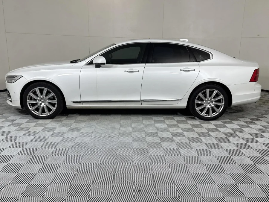 Used 2018 Volvo S90 T5 Inscription - WeBuyCars Midstream