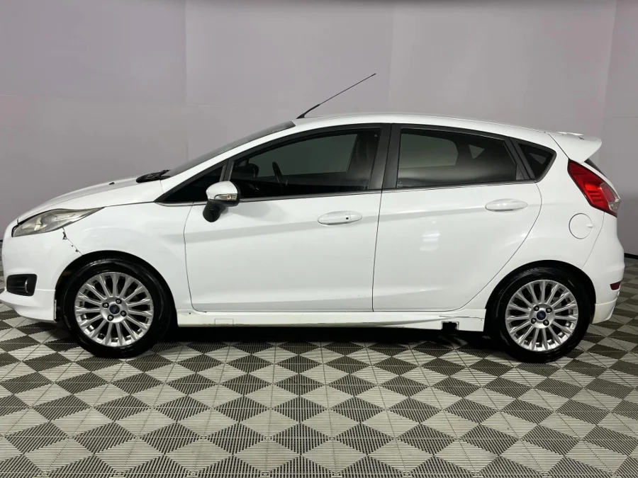 Used 2017 Ford Fiesta 5-door 1.0T Titanium - WeBuyCars Durban Used 2017 Ford Fiesta 5-door 1.0T Titanium - WeBuyCars Durban